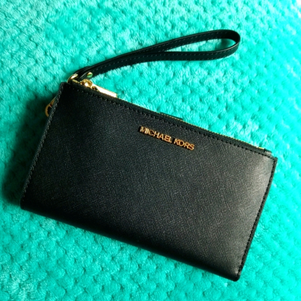 Michael Kors Jet Set Travel BLACK WRISTLET